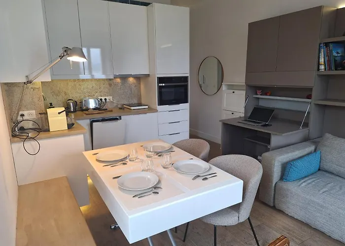 Au Coeur Du Cap D'antibes Pour 2 Personnes * 昂蒂布