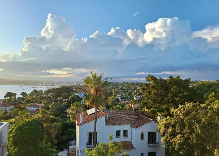Au Coeur Du Cap D'antibes Pour 2 Personnes 公寓