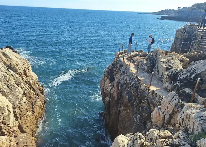 Au Coeur Du Cap D'antibes Pour 2 Personnes * 昂蒂布